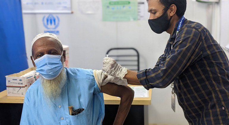 Covid-19 : l’OMS appelle à financer la lutte contre le variant Delta et à suspendre les rappels de vaccination